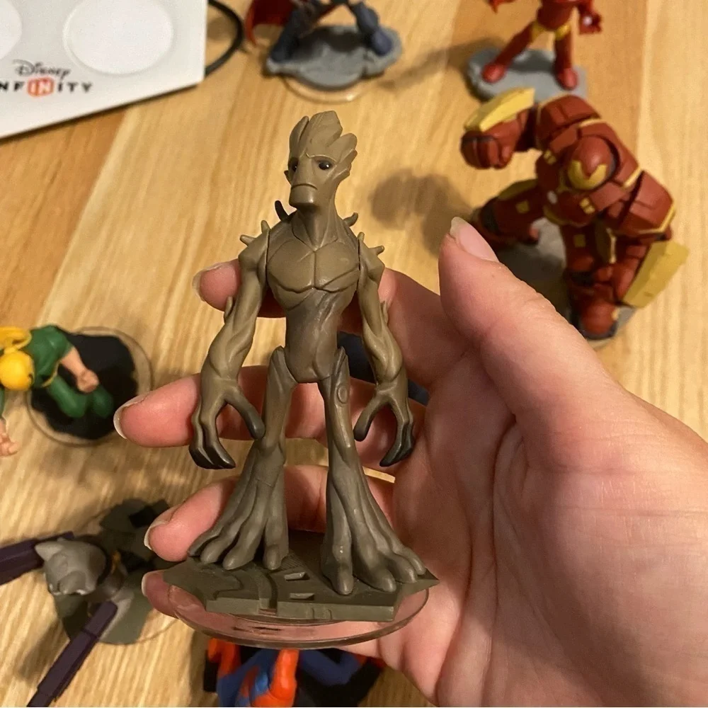 Disney Infinity Marvel Figures Lot Bundle Spider-Man Iron Man Thor Gru Video